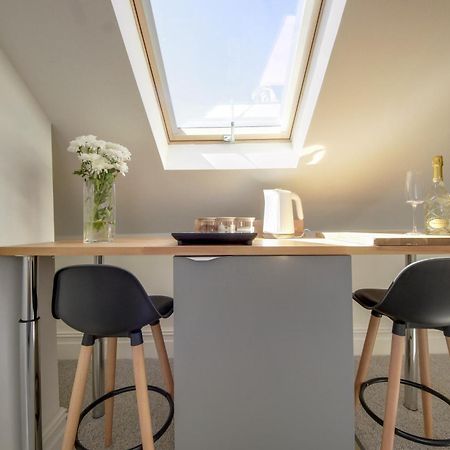 Bay City Studio Apartments By Staying-Away Cardiff Esterno foto