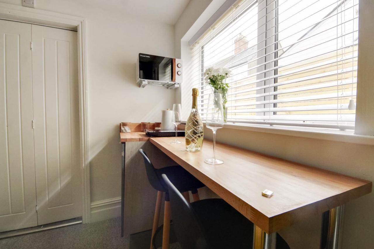 Bay City Studio Apartments By Staying-Away Cardiff Esterno foto
